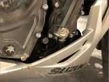 SUZUKI GSX-8R 