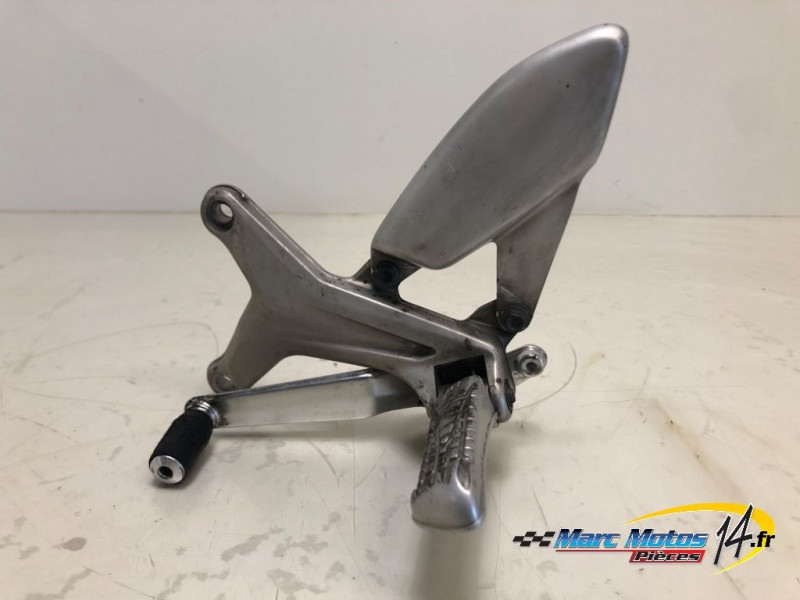 PLATINE AVANT GAUCHE MV AGUSTA 800 F3 2015