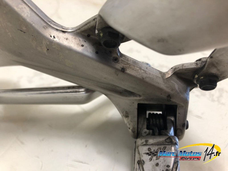 PLATINE AVANT GAUCHE MV AGUSTA 800 F3 2015