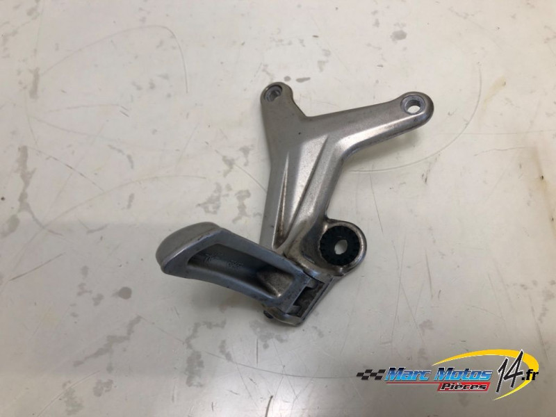 PLATINE AVANT DROITE MV AGUSTA 800 F3 2015