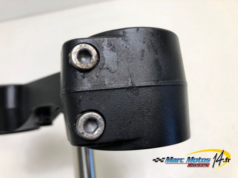 TE DE FOURCHE INFERIEUR HONDA CB1000R 2023