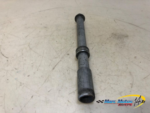 AXE DE ROUE AVANT HONDA 750 CB SEVEN FIFTY 1998
