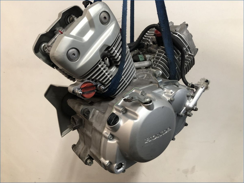 MOTEUR HONDA 125 VARADERO 2005