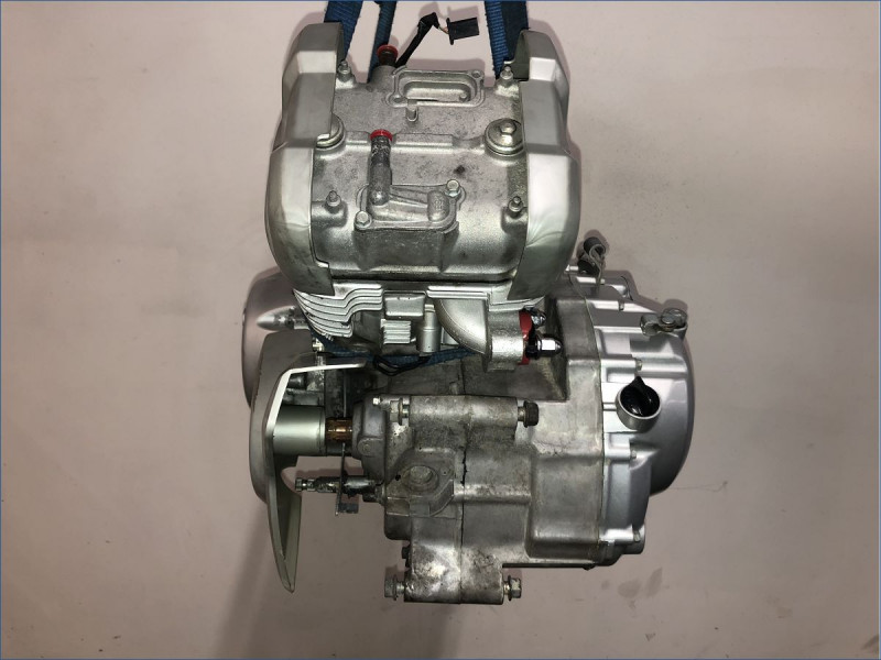 MOTEUR HONDA 125 VARADERO 2005