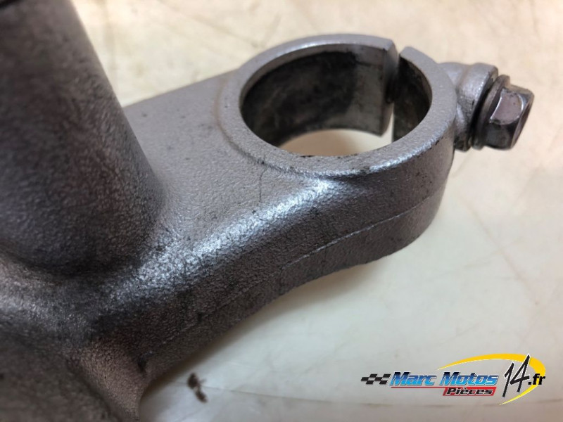 TE DE FOURCHE SUPERIEUR HONDA 125 VARADERO 2005