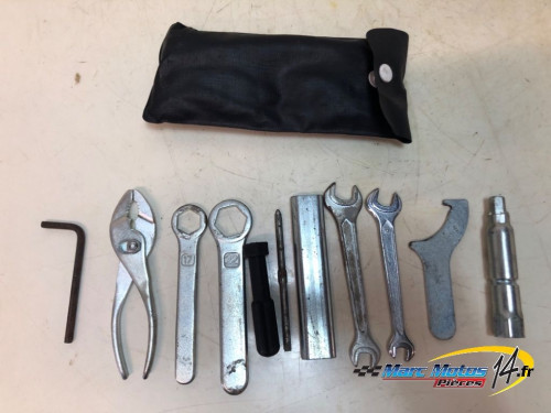TROUSSE A OUTILS HONDA 125 VARADERO 2005
