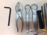 TROUSSE A OUTILS HONDA 125 VARADERO 2005