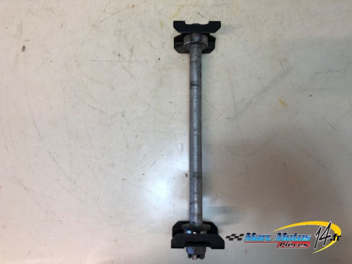 AXE DE ROUE ARRIERE KAWASAKI Z300 2015