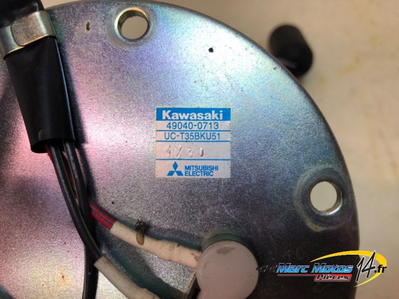 POMPE A ESSENCE KAWASAKI Z300 2015