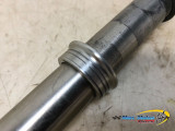 AXE DE ROUE AVANT SUZUKI 1000 GSXR 2006
