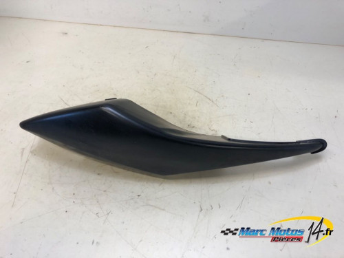 CACHE LATERAL DROIT SUZUKI 1000 GSXR 2006