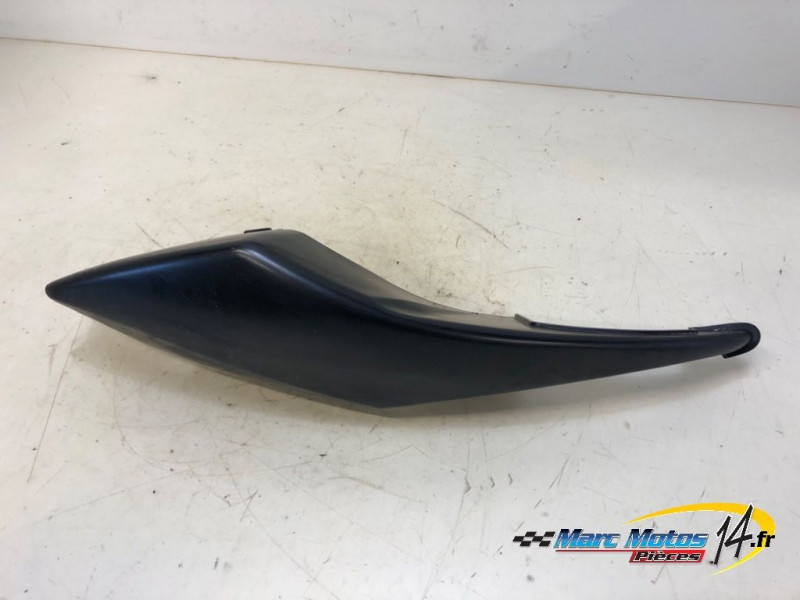 CACHE LATERAL DROIT SUZUKI 1000 GSXR 2006