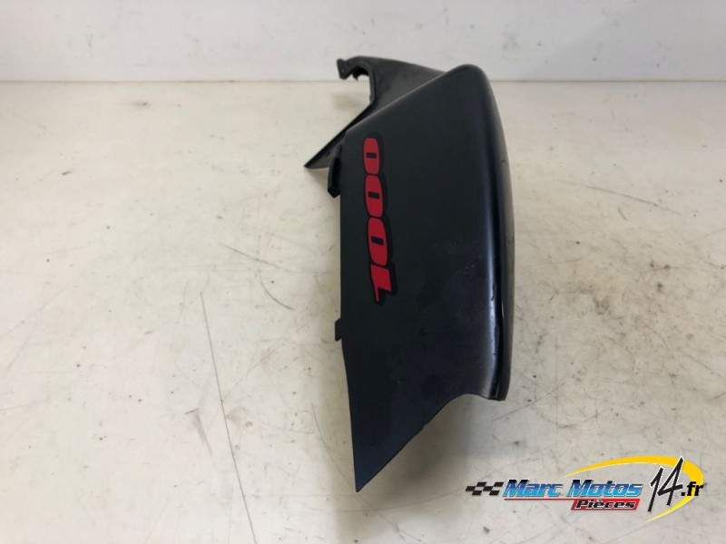 CACHE LATERAL DROIT SUZUKI 1000 GSXR 2006