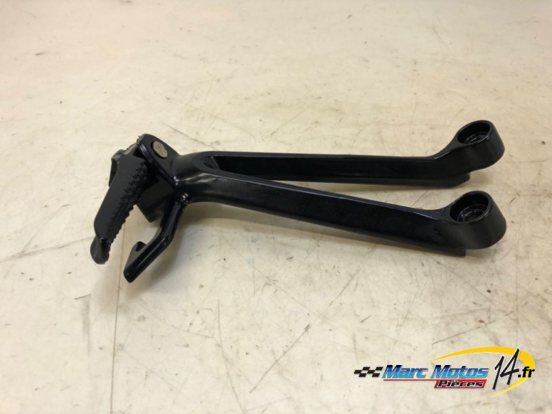 PLATINE ARRIERE GAUCHE SUZUKI 1000 GSXR 2006