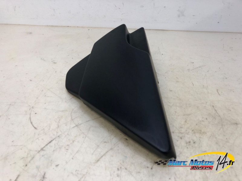 HABILLAGE DE BOITE A AIR DROIT YAMAHA 750 FZX 1990