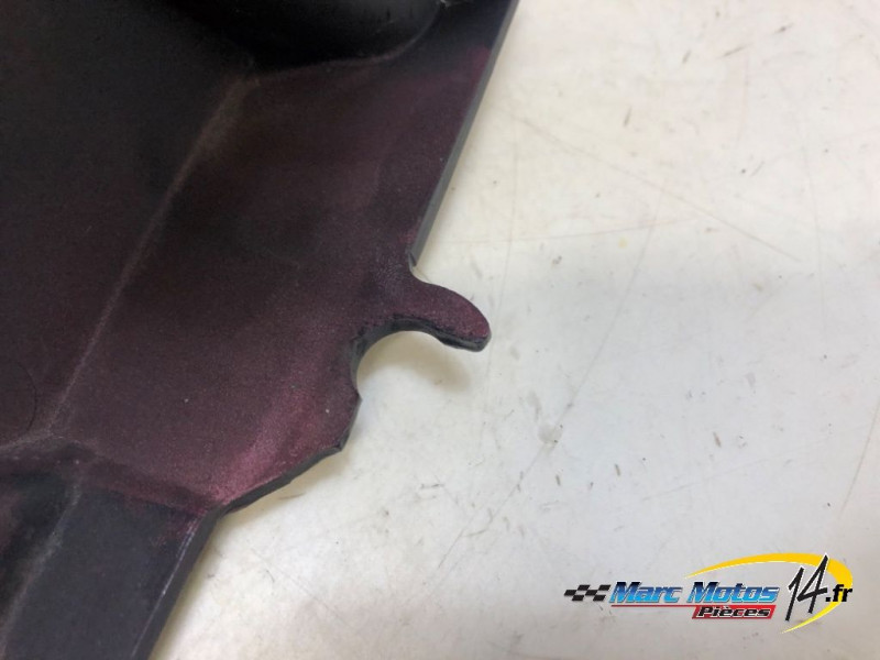 HABILLAGE DE BOITE A AIR DROIT YAMAHA 750 FZX 1990