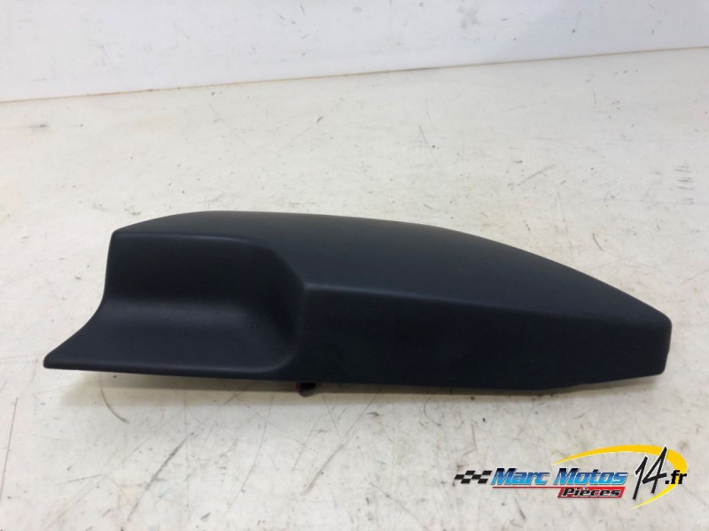 HABILLAGE DE BOITE A AIR GAUCHE YAMAHA 750 FZX 1990