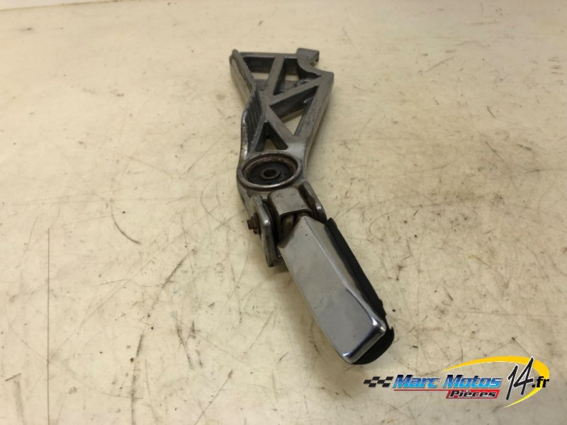 PLATINE ARRIERE GAUCHE YAMAHA 750 FZX 1990