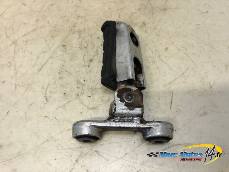 PLATINE AVANT DROITE YAMAHA 750 FZX 1990