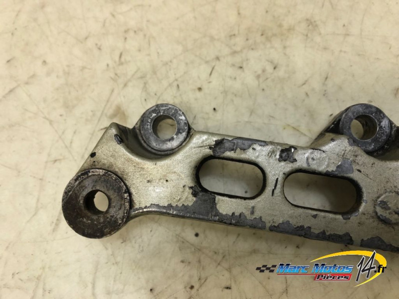 SUPPORT D'ETRIER ARRIERE YAMAHA 750 FZX 1990