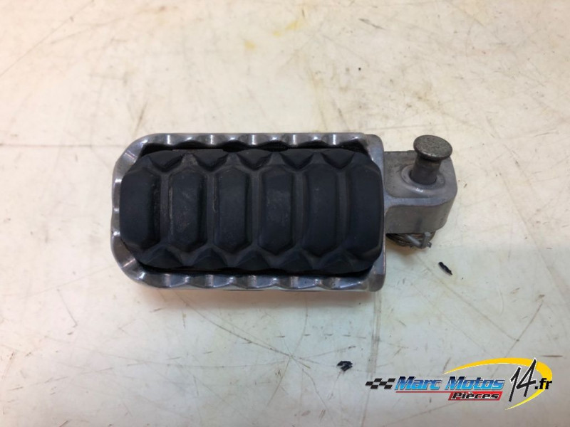 REPOSE-PIED AVANT GAUCHE YAMAHA 1200 XTZ SUPER TENERE 2010