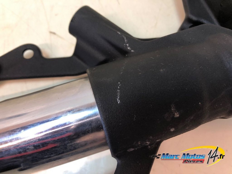 BRAS DE FOURCHE DROIT HONDA 750 HORNET 2023