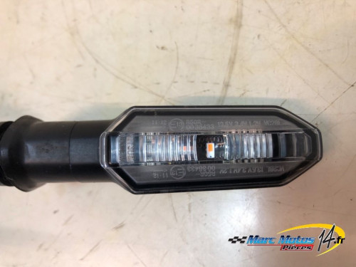 CLIGNOTANT AVANT DROIT HONDA 750 HORNET 2023