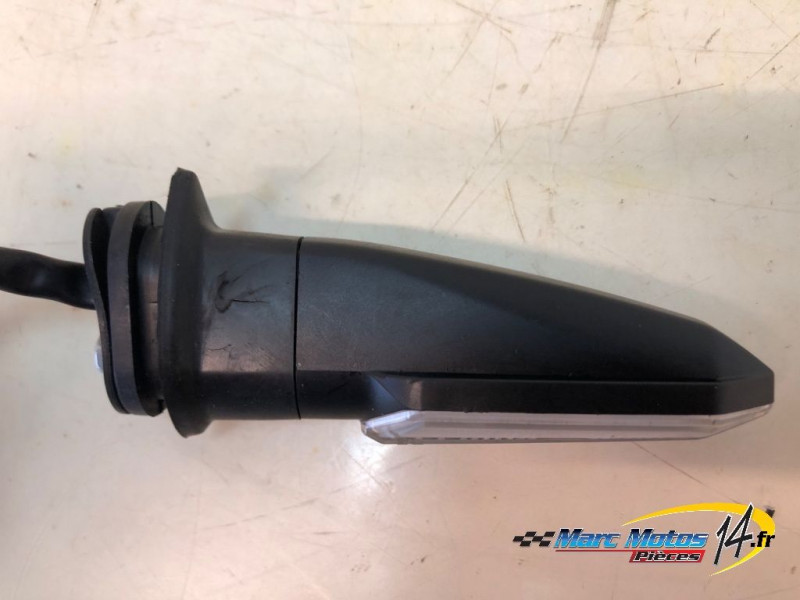CLIGNOTANT AVANT GAUCHE HONDA 750 HORNET 2023