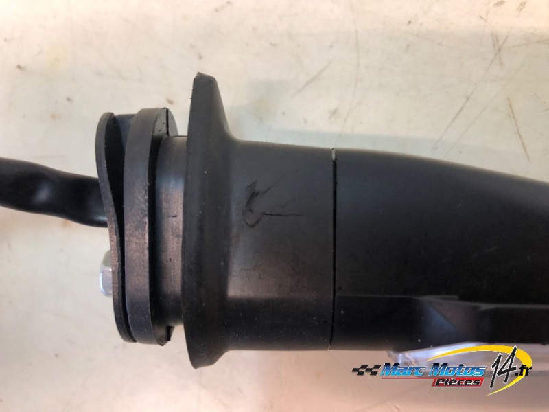 CLIGNOTANT AVANT GAUCHE HONDA 750 HORNET 2023