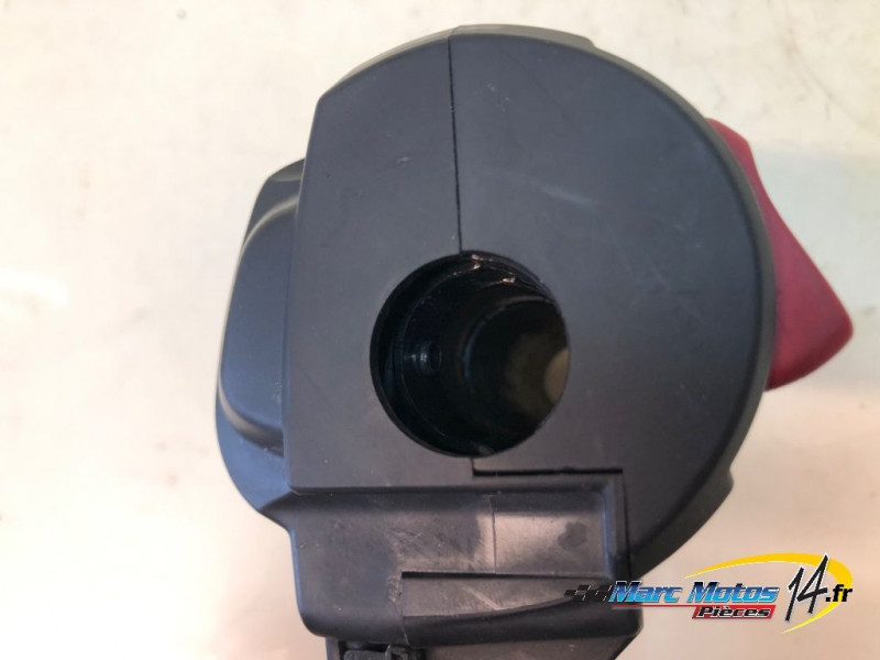 COMMODO DROIT HONDA 750 HORNET 2023