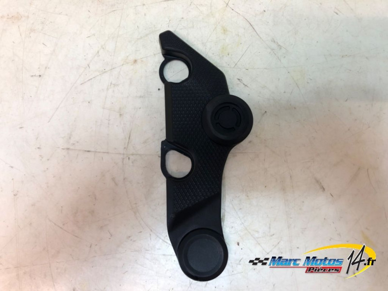 HABILLAGE DE CADRE DROIT HONDA 750 HORNET 2023