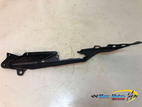 HABILLAGE DE CARENAGE DROIT HONDA 750 HORNET 2023