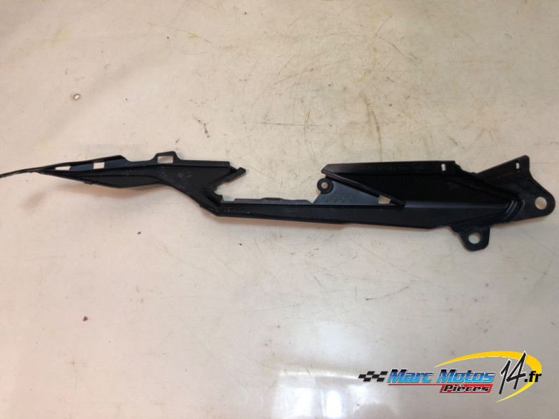 HABILLAGE DE CARENAGE GAUCHE HONDA 750 HORNET 2023