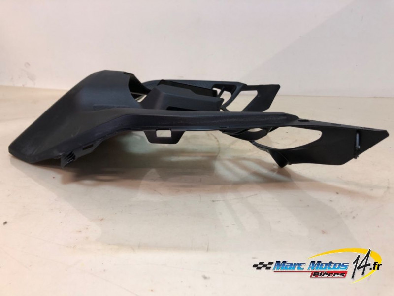 HABILLAGE DE RESERVOIR HONDA 750 HORNET 2023