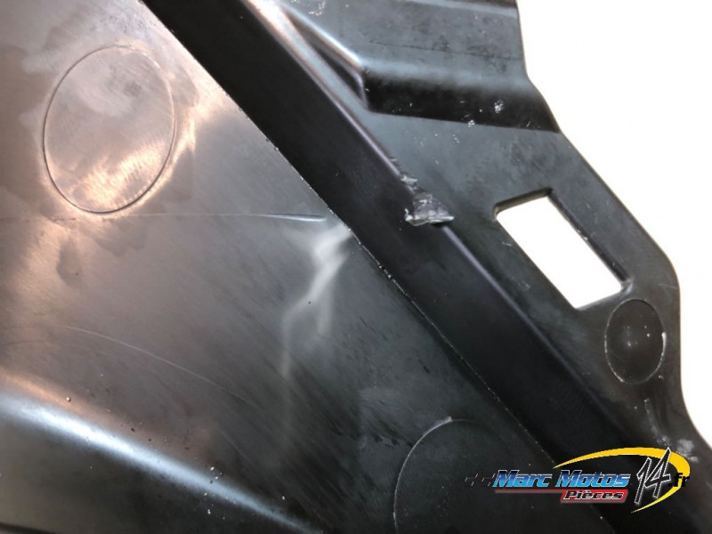 HABILLAGE DE RESERVOIR HONDA 750 HORNET 2023