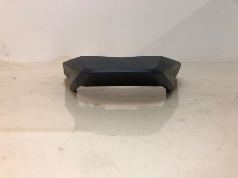 JONCTION ARRIERE DE CACHES LATERAUX HONDA 750 HORNET 2023