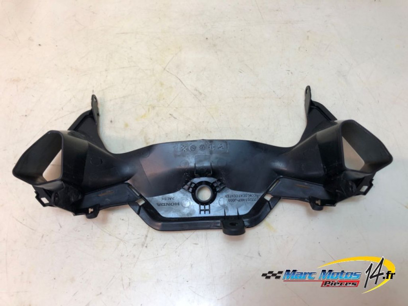 JONCTION ARRIERE DE CACHES LATERAUX HONDA 750 HORNET 2023