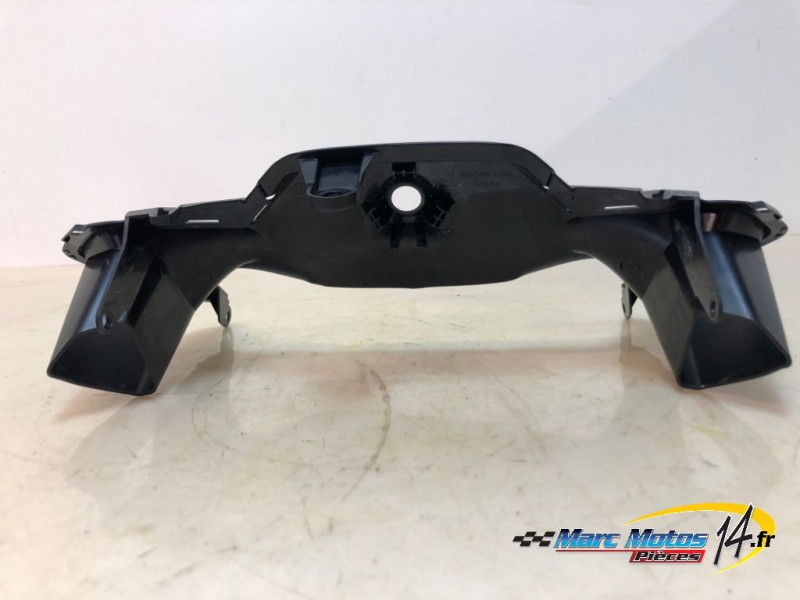 JONCTION ARRIERE DE CACHES LATERAUX HONDA 750 HORNET 2023