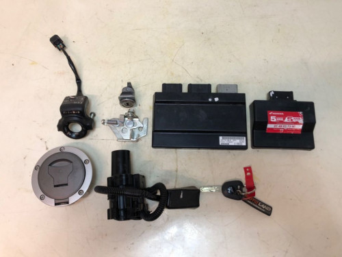 KIT SERRURES HONDA 750 HORNET 2023