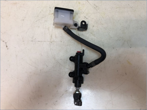MAITRE CYLINDRE DE FREIN ARRIERE HONDA 750 HORNET 2023