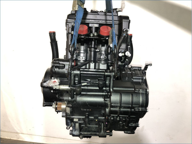 MOTEUR HONDA 750 HORNET 2023