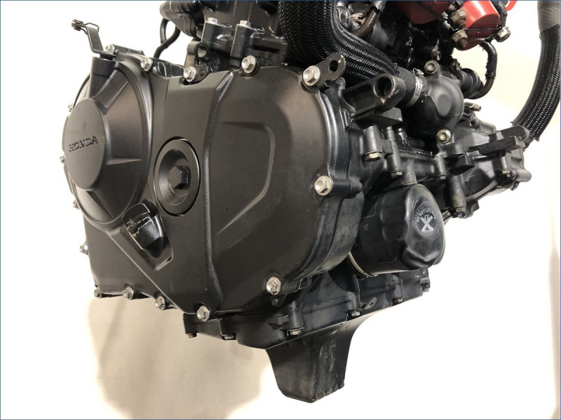 MOTEUR HONDA 750 HORNET 2023