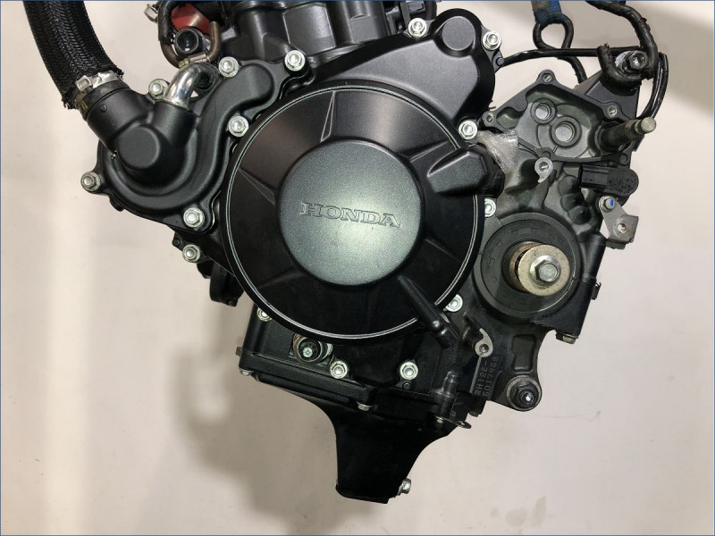 MOTEUR HONDA 750 HORNET 2023