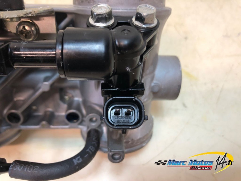 RAMPE D'INJECTION HONDA 750 HORNET 2023