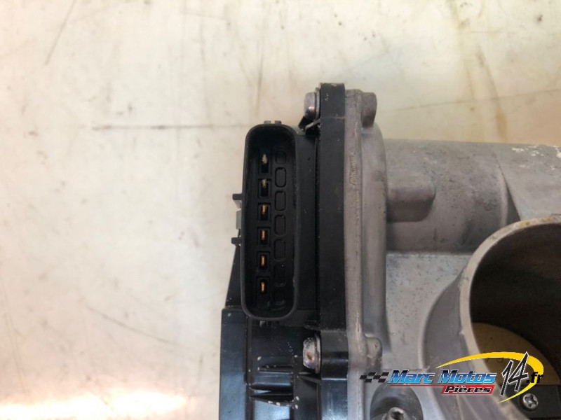 RAMPE D'INJECTION HONDA 750 HORNET 2023