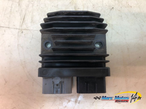 REGULATEUR HONDA 750 HORNET 2023