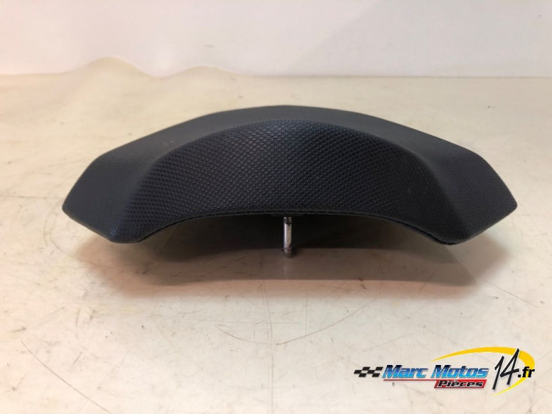 SELLE ARRIERE HONDA 750 HORNET 2023