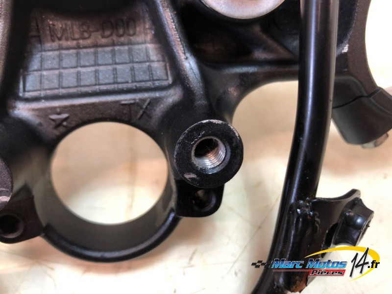TE DE FOURCHE SUPERIEUR HONDA 750 HORNET 2023
