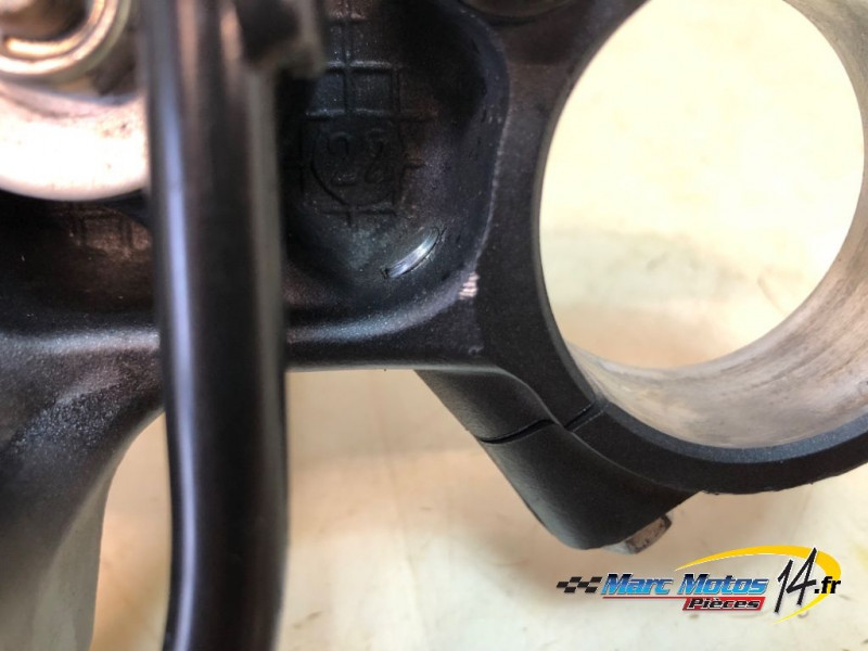 TE DE FOURCHE SUPERIEUR HONDA 750 HORNET 2023