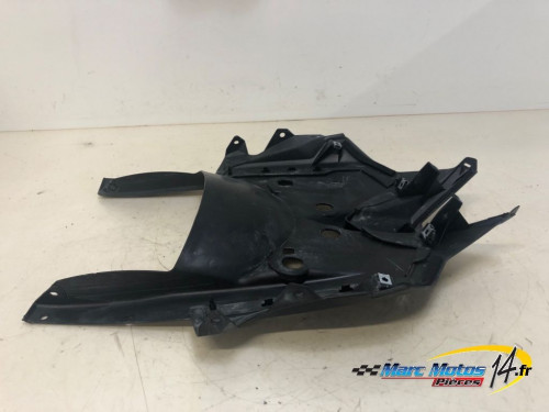 ENTOURAGE DE FEU ARRIERE YAMAHA 530 TMAX 2014